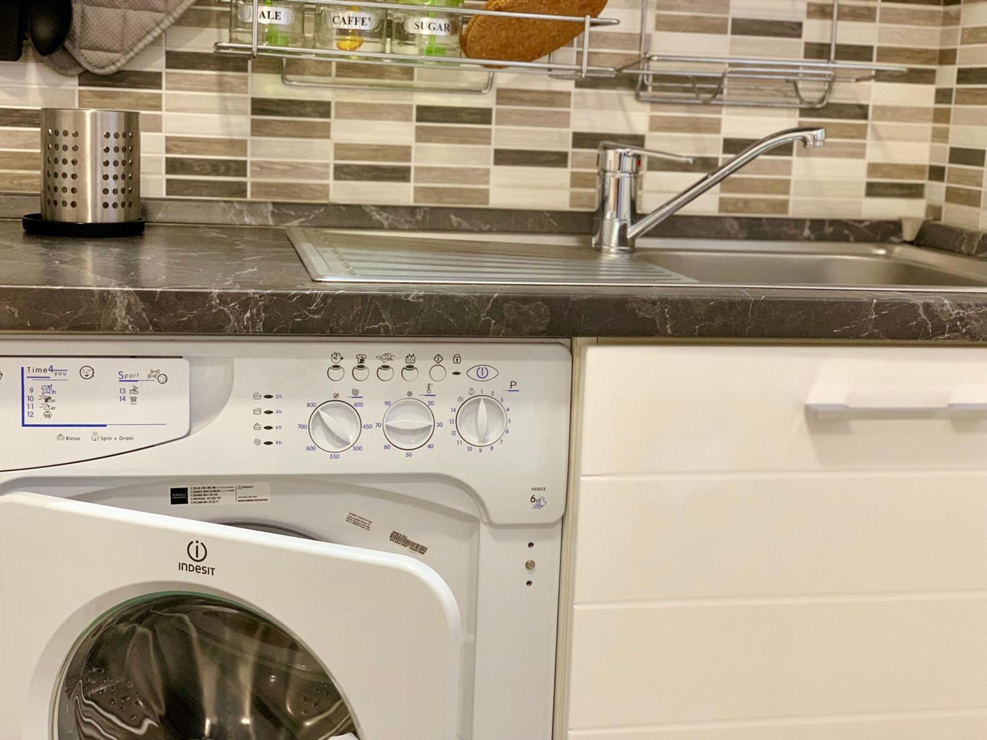 מצאו Largo Cannizzaro Apartments מראה חיצוני תמונה